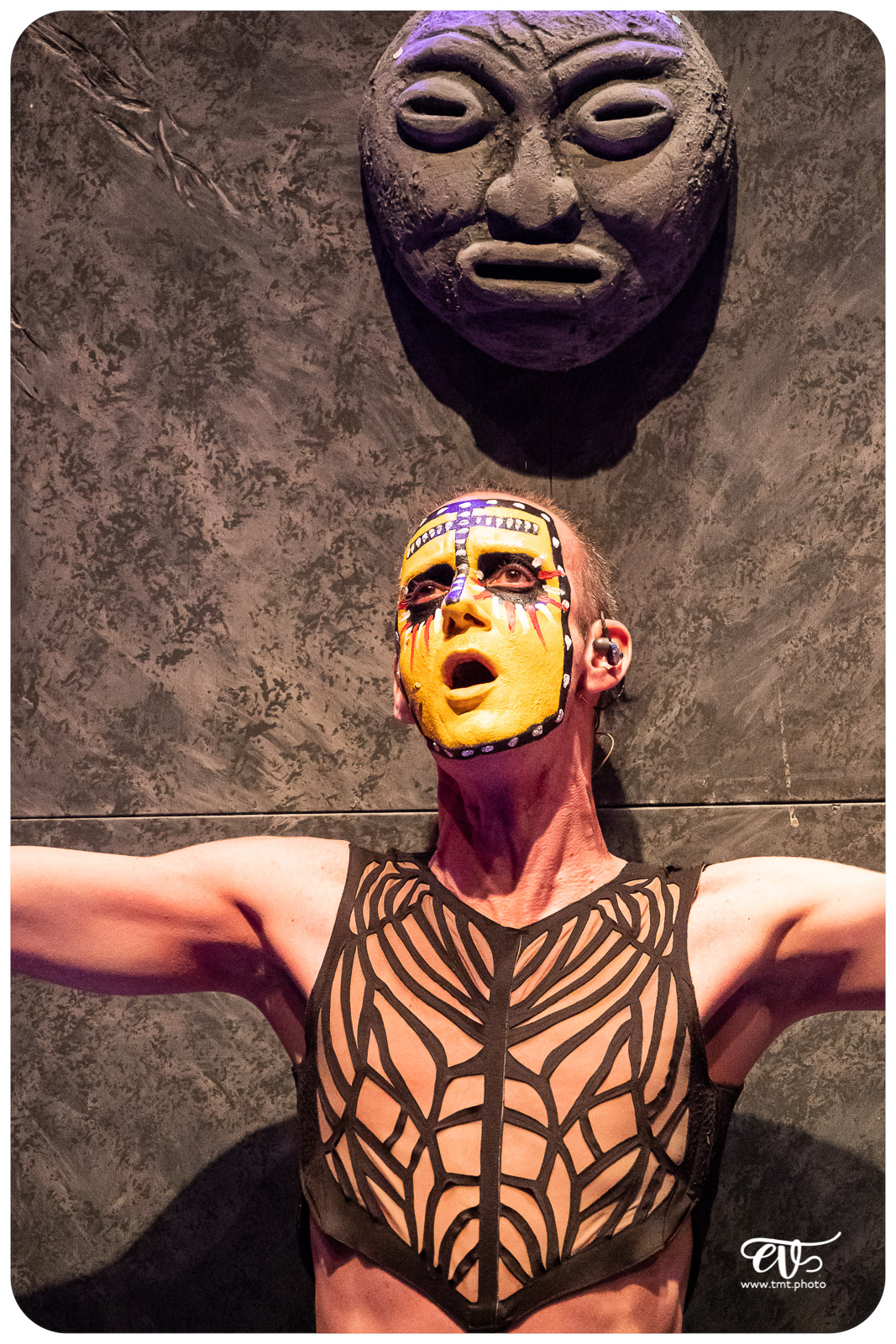 THE PRIMITALS (YLLANA & PRIMITAL BROTHERS)